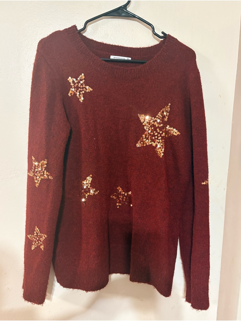 Staccato Burgundy Sweater with Gold Sequin Stars